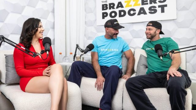 The Brazzers Podcast Episode 10 Valentina Nappi Seth Gamble Charles Dera Full Video Vídeos Pornos De Galilea Montijo